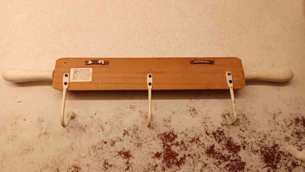 Designový věšák na zeď  - foto 2