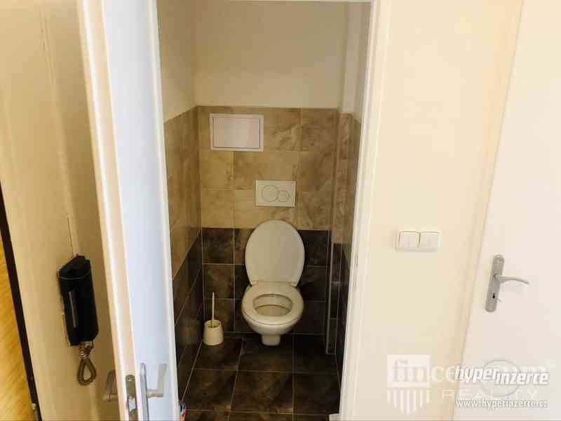 Pronájem bytu 2+kk 40 m2 Bryksova, Praha Černý Most - foto 2
