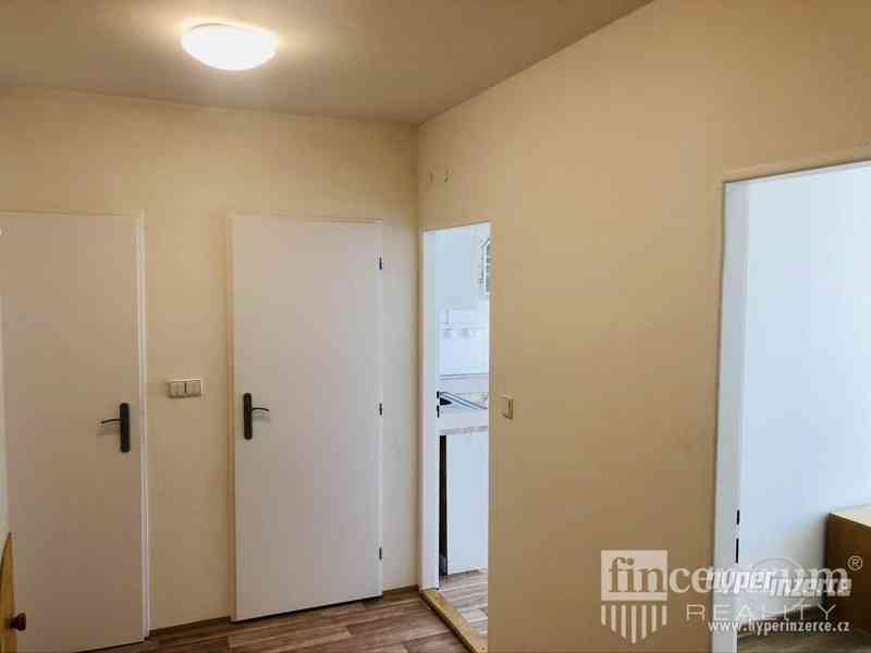 Pronájem bytu 2+kk 40 m2 Bryksova, Praha Černý Most - foto 4