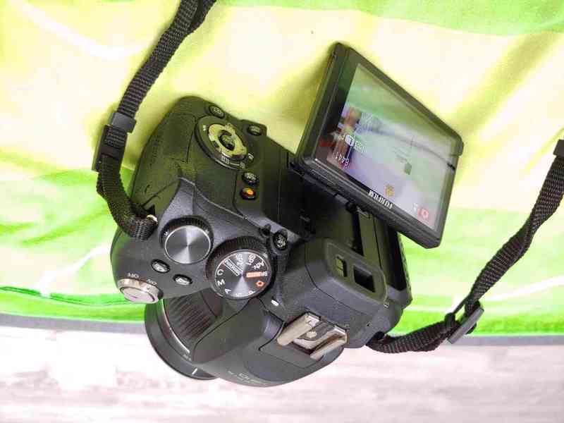 Fujifilm Finepix HS10 - foto 6