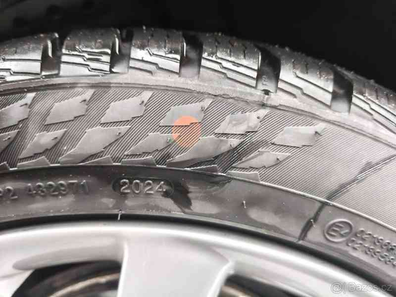 Volvo V60 2,0   AUTO - foto 12