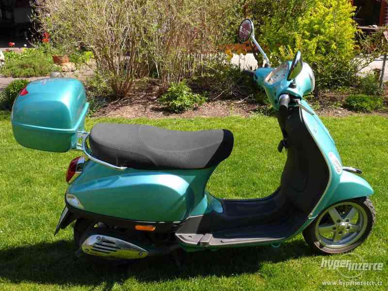 Prodám skútr Piaggio VESPA LX50 2T r.v. 2014 - foto 2