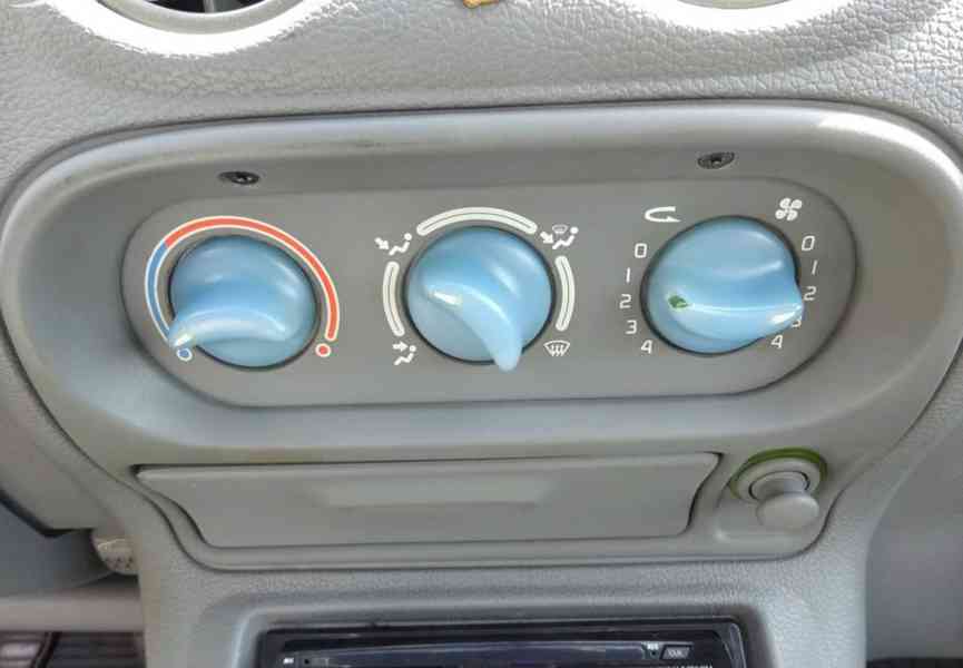Renaul Twingo 1.2i r.v.2005 (43 kw) Koupeno v ČR - foto 12