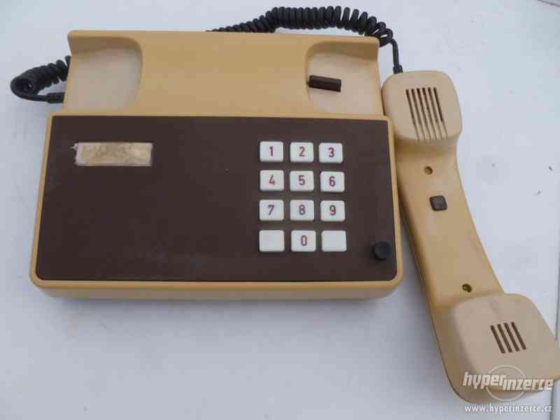 Staré tlačítkové telefony RETRO styl - foto 2