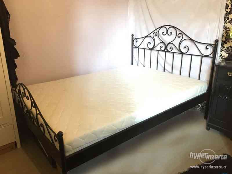 Kovaná luxusní postel IronArt s rošty