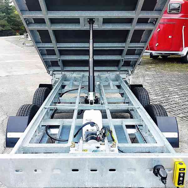 Nový hydraulicky sklopný přívěs 3,30×1,76m,2700Kg→2000,DPH - foto 15