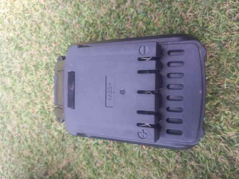 PowerPlus 18V 1300mAh, 2ks + nabíječka + napájecí kabel - foto 9