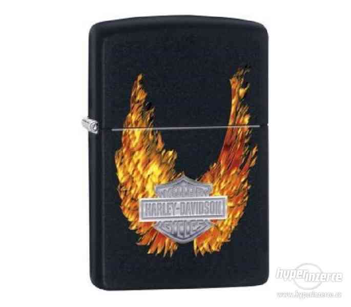 Zippo zapalovače, benzin náplně, kožená pouzdra - foto 4