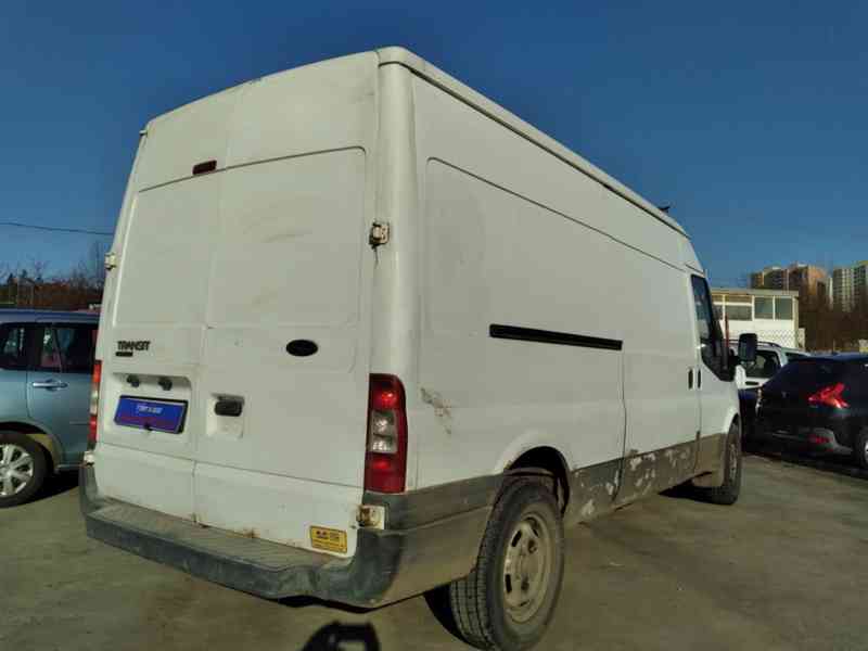 FORD TRANSIT 330L 2.4 TDCI 74kW  - foto 9