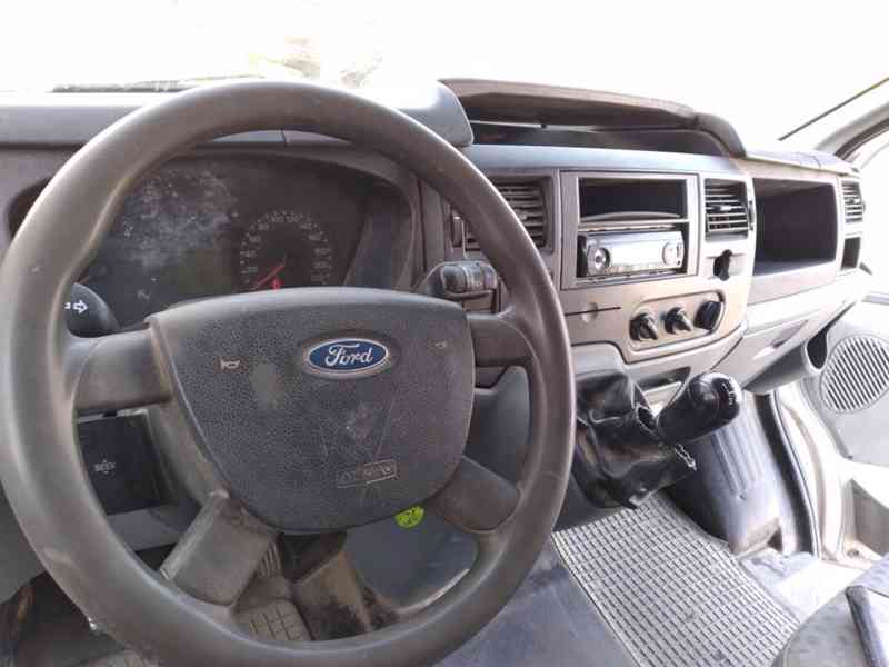 FORD TRANSIT 330L 2.4 TDCI 74kW  - foto 14