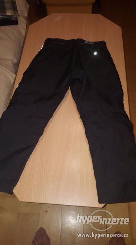 motorkářské kalhoty , velikost 152, všité chrániče kolen, má - foto 2