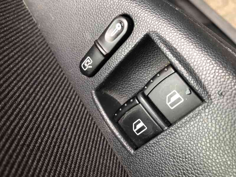 Prodám Škoda fabia 1.4 55 kw,Tažne - foto 4