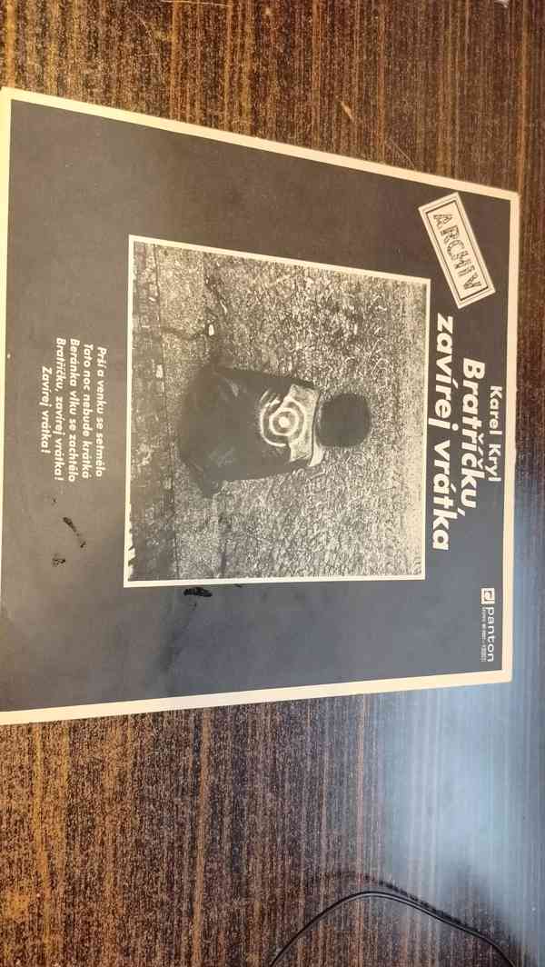 LP deska Karel Kryl Bratříčku zavírej vrátka  - foto 1