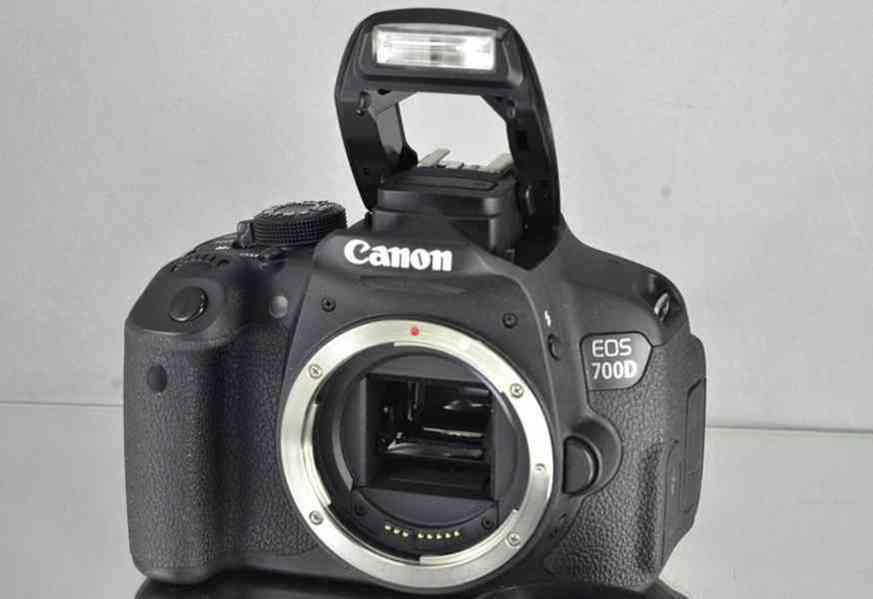 Canon EOS 700D CMOS 18Mpix*Full HD Video 45000 Exp - foto 5