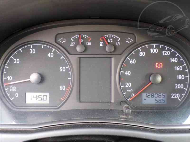 Volkswagen Polo 1,2 i 47kW CELOROČNÍ PNEU - foto 6