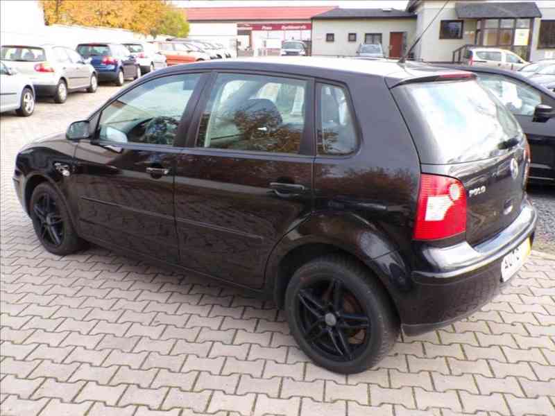 Volkswagen Polo 1,2 i 47kW CELOROČNÍ PNEU - foto 4