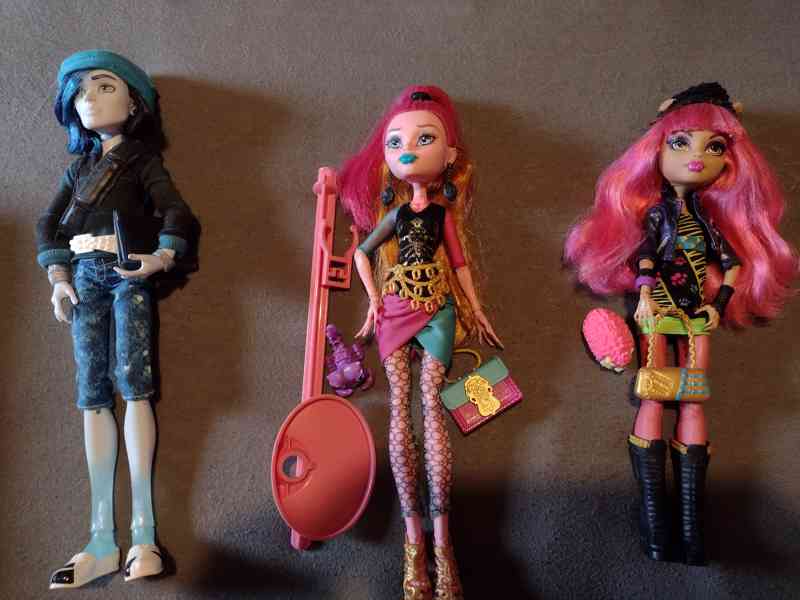 Monster high, Rainbow High  - foto 9