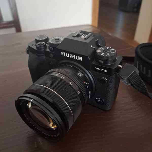 Fujifilm X-T4 černý + XF 18-55mm f/2.8-4 - foto 1