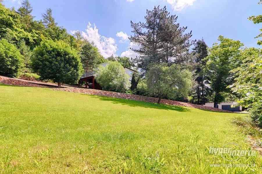 Prodej prvorepublikové vily, pozemek 6192 m2, Jince - foto 4