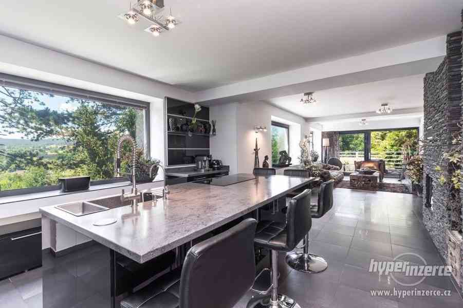 Prodej prvorepublikové vily, pozemek 6192 m2, Jince - foto 30