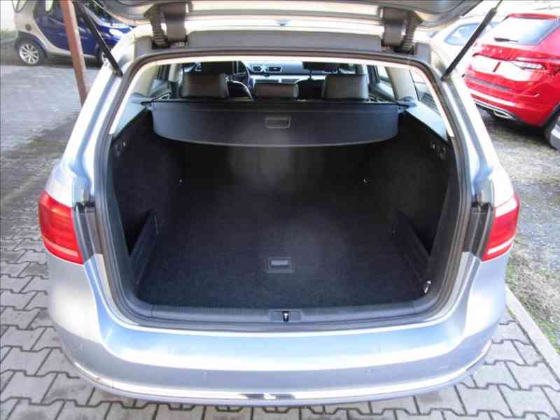 Volkswagen Passat 2,0 TDI BMT,HIGHLINE,AUTOMAT - foto 11