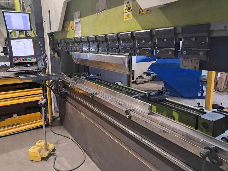  CNC hydraulický ohraňovací lis TOSKAR MASTERFAB 3100-175 - foto 4