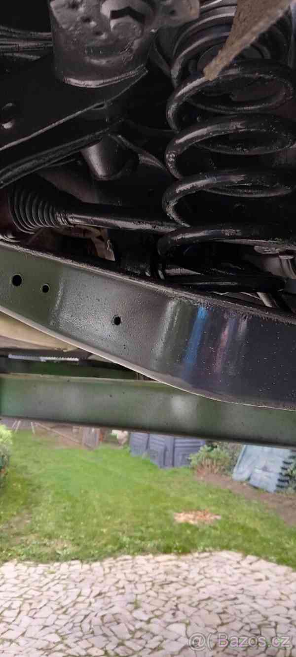 Škoda Octavia 1,6   4×4 TDI - foto 15