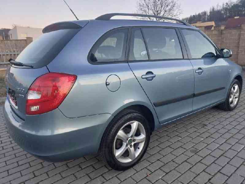 Škoda Fabia Kombi 1.2 TSI 63kW Nová STK ELEGANCE 2011 - foto 4
