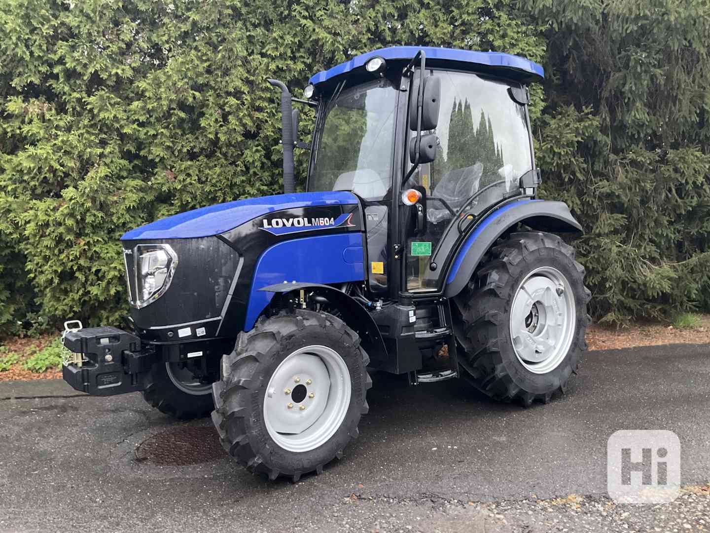Traktor LOVOL M504, 50 koní, modrý s kabinou - foto 1