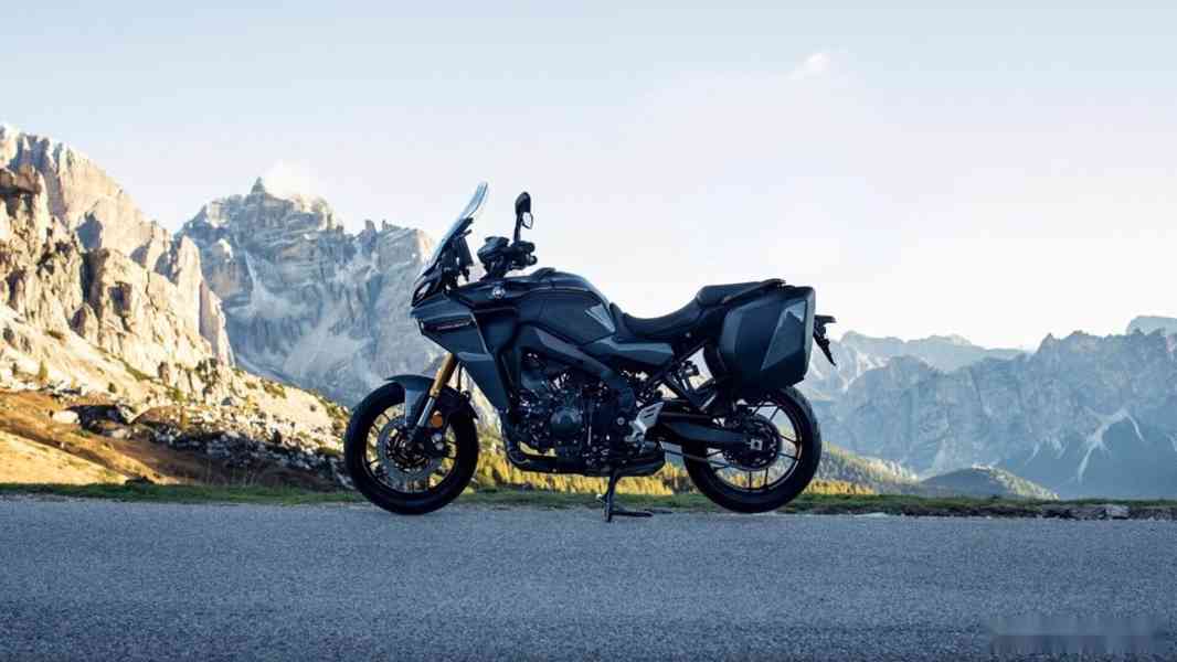 Yamaha Tracer 9 GT+ - Motopůjčovna Go Travel - foto 3