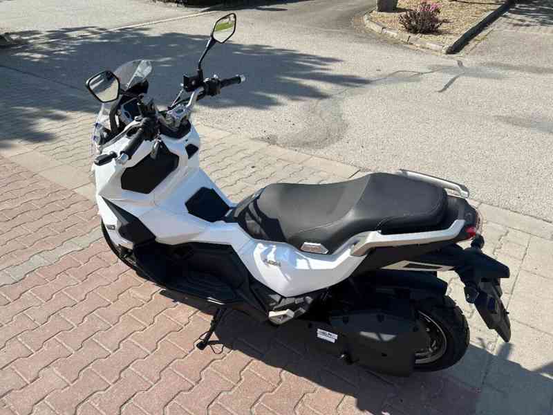 Sym ADX 125 2025 White - foto 5