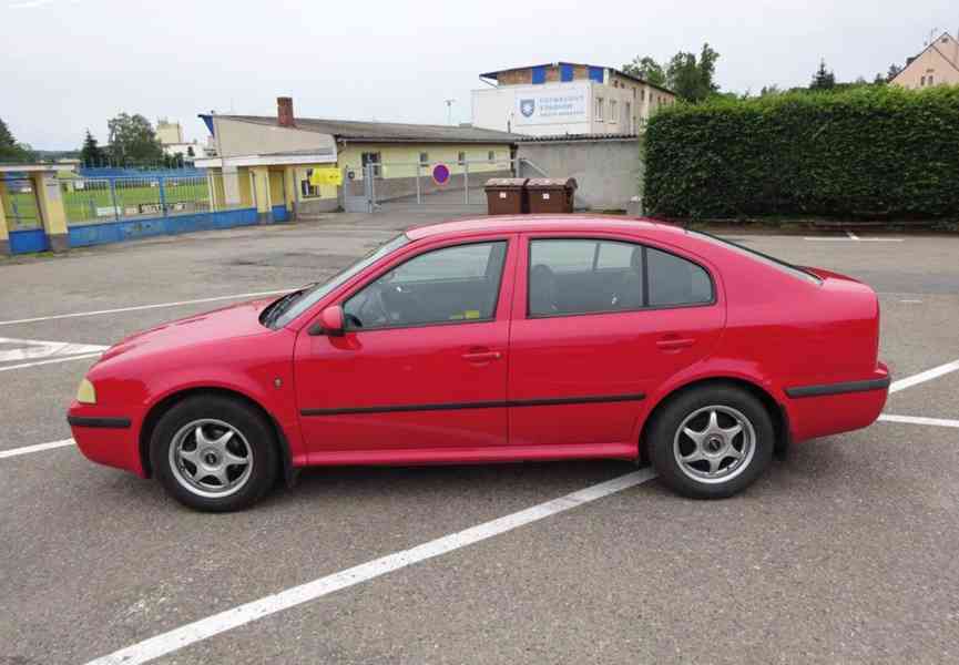 Škoda Octavia 1.6i r.v.2009 (75 kw) Koupeno v ČR - foto 2