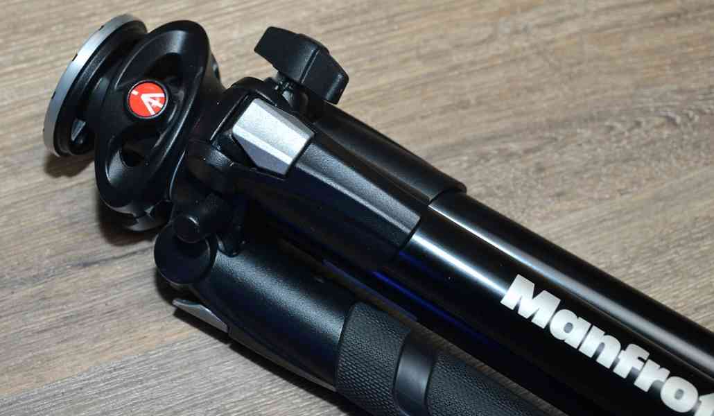 Manfrotto 290 DUAL *Tripod*výška: 165cm*nosn. 5 Kg - foto 4