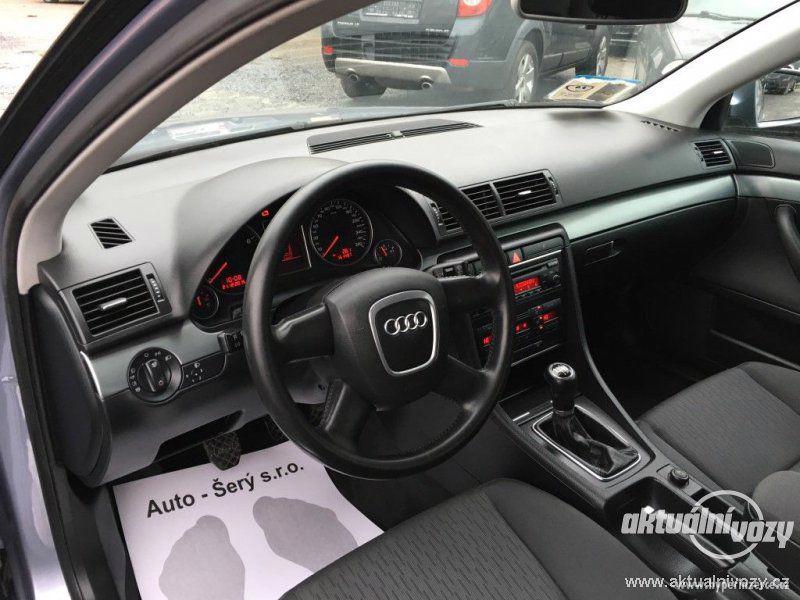 Audi A4 2.0, benzín, rok 2005 - foto 2
