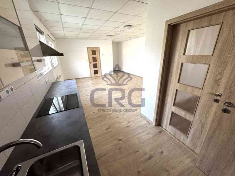 PRONÁJEM PROSTORNÉHO BYTU 2+KK, V  HRUŠOVANECH U BRNA - foto 13