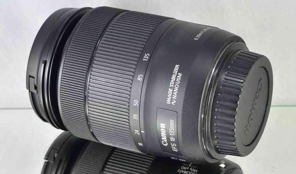 Canon EF-S 18-135mm f/3.5-5.6 IS NANO - foto 7