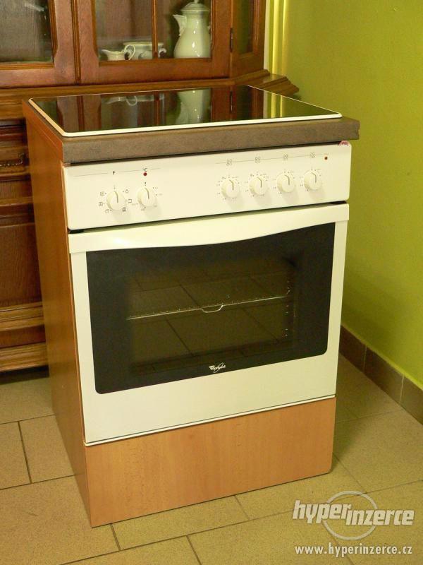 Vestavný sporák WHIRLPOOL bílý - foto 1