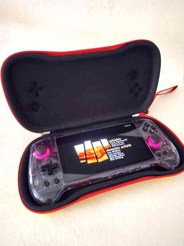 Video herní handheld konzole Anbernic RG557 - dárek - foto 3