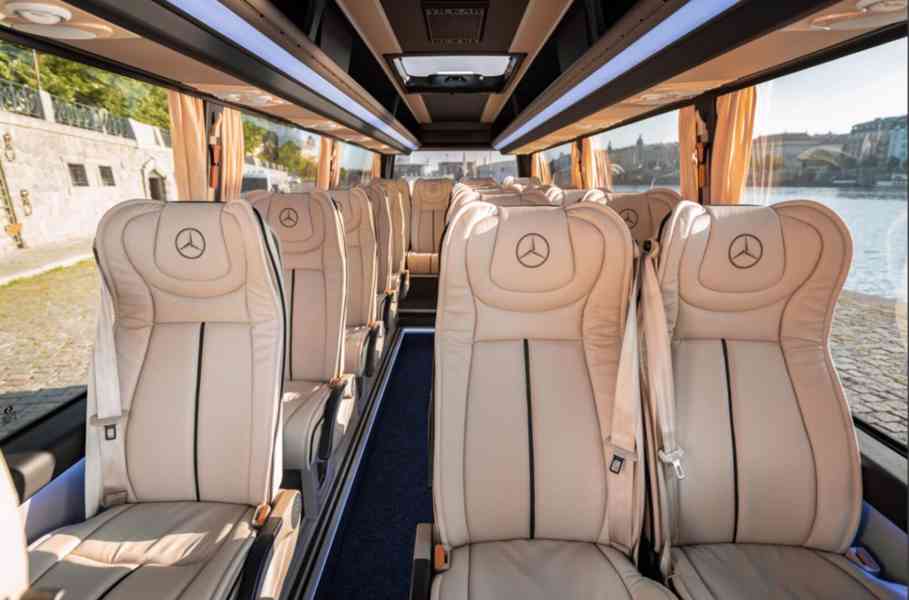 MONTÁŽNÍ TECHNIK INTERIÉRŮ MINIBUSŮ - foto 2