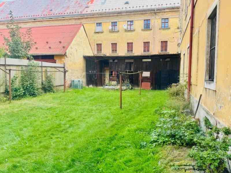 Jaroměř - Josefov: Jednotka 5+KK s krásným výhledem na náměs - foto 9