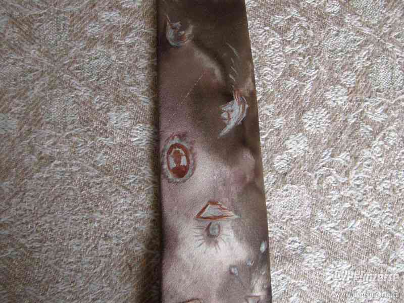 Tři ručně malované hedvábné kravaty - foto 3