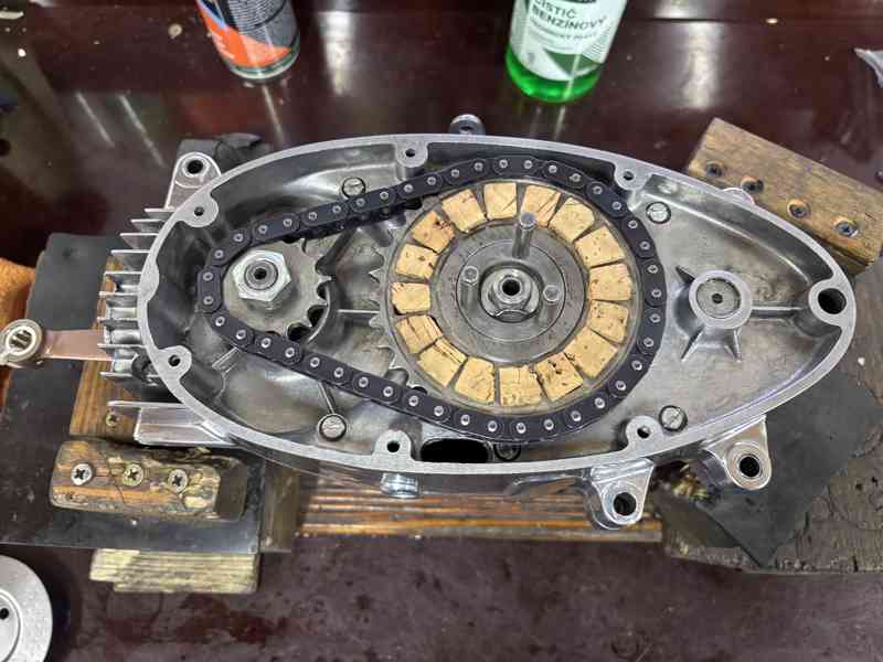 Prodám repasovaný motor Jawa 550/555 - foto 11