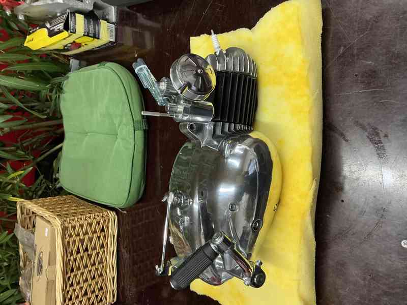 Prodám repasovaný motor Jawa 550/555 - foto 4