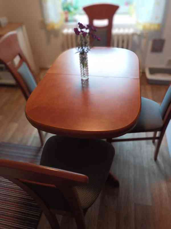 Jídelní stůl a 4 židle, masiv, olše