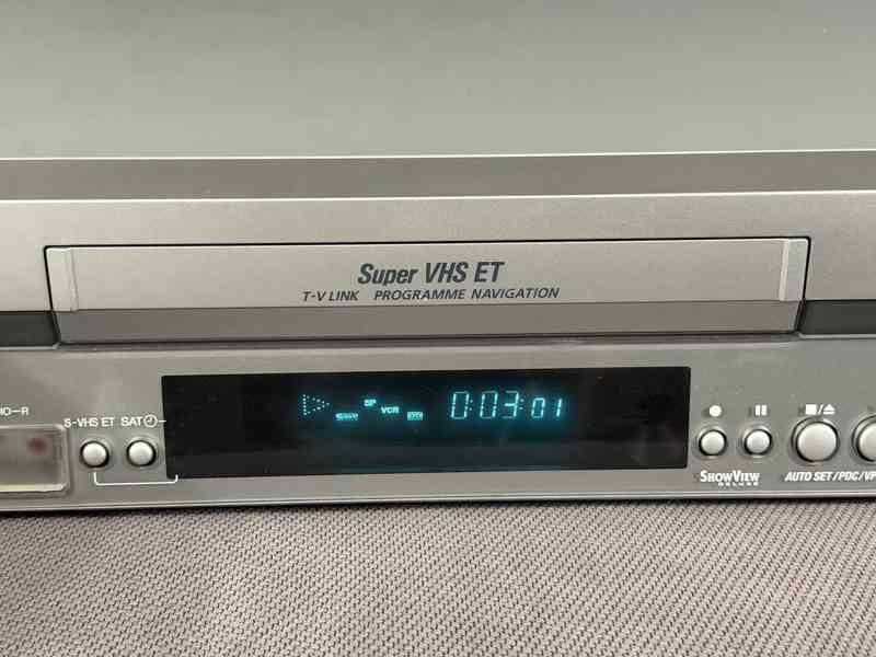 S-VHS videorekordér JVC HR-S6850, HIFI stereo, 6 hlav - foto 4