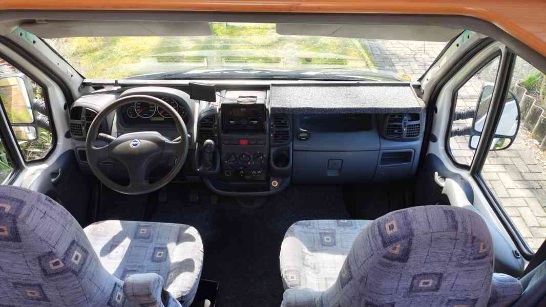 Adriatik 660SP, 2,8 JTD, r.v. 2004. Koupeno nové v ČR. - foto 8