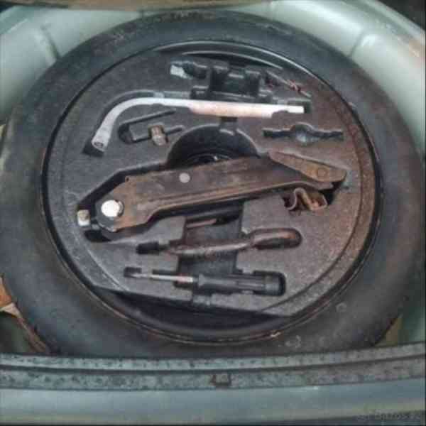 Volkswagen Golf Plus 1,9   tdi 77kw - foto 19