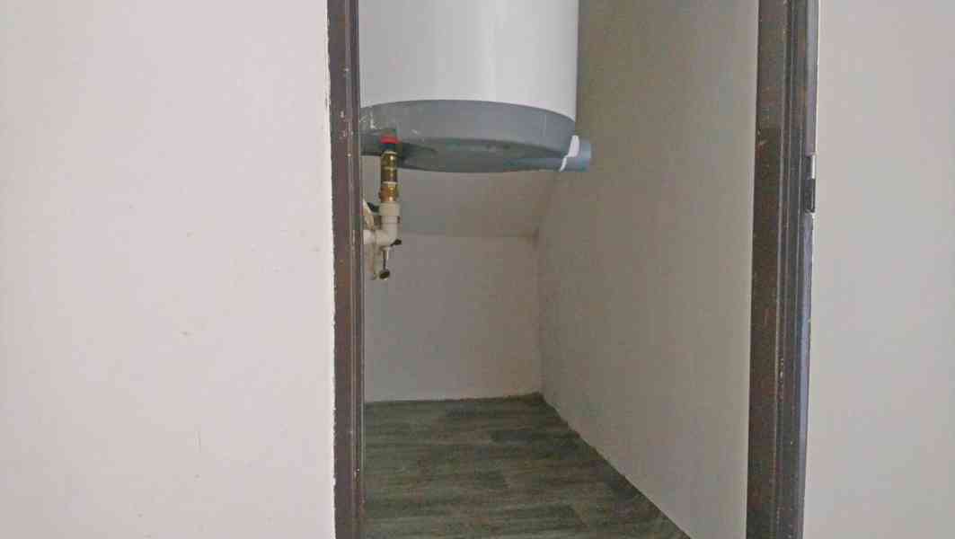 Pronájem 3+1, 55m2 (Nové Město, ul. Valdštejnská) - foto 8
