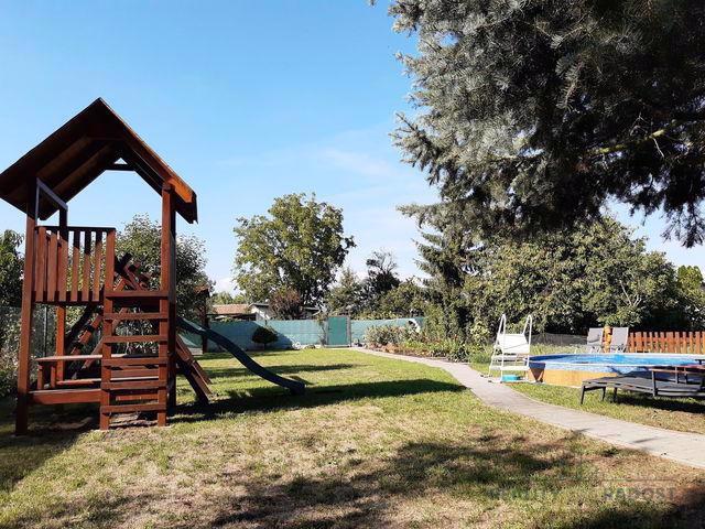 Prodej pozemku s chatou, bazénem, zastřešeném park. stání i vlastní studnou, Prodej pozemku Hodonín - foto 18