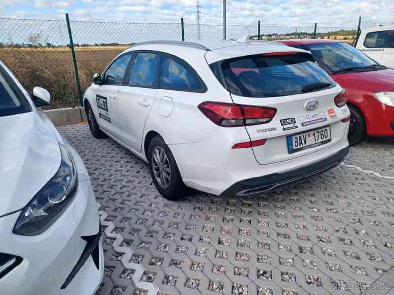 Hyundai i30 1,6   2021 1.6 CRDi 85KW - foto 2